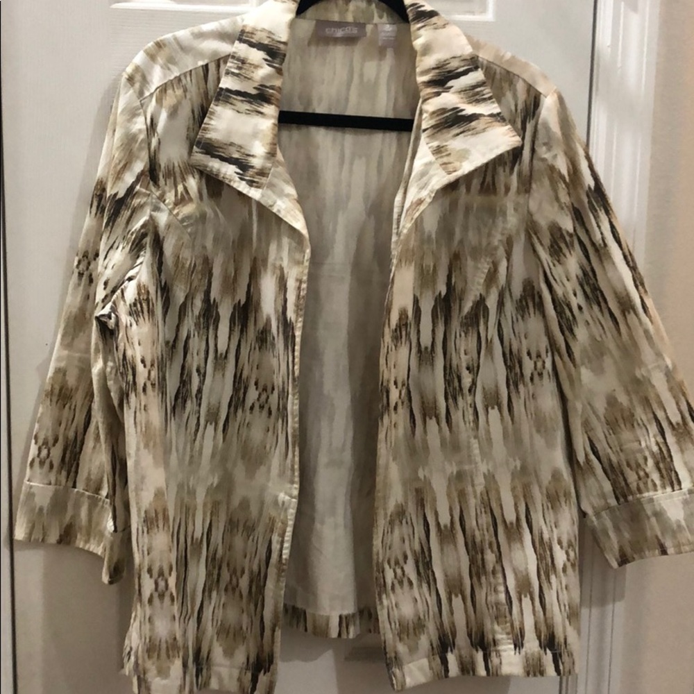 Chico’s 3/4 sleeve Unlined jacket.